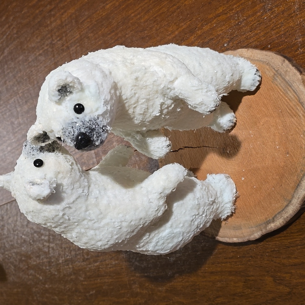 Adorable White Polar Bear Figurines - Set Of Two - Picture 4 of 5